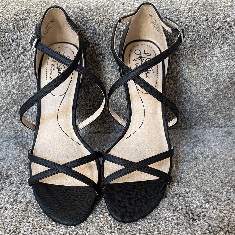 NIB Life Stride “Flaunt” Black Pleather Strappy Heels - Picture 3 of 9